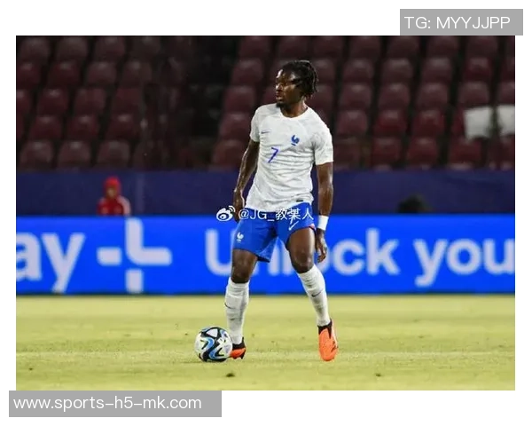 罗马中场科内右大腿腘绳肌受伤或将长期缺阵影响球队表现 罗马中场科内右大腿腘绳肌受伤或将长期缺阵影响球队表现