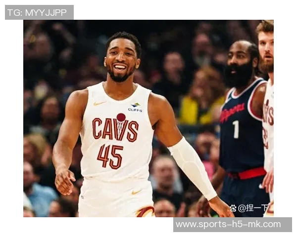 哈登谈绝平失误感慨瞬间决策重要性渴望连续三分追平比分